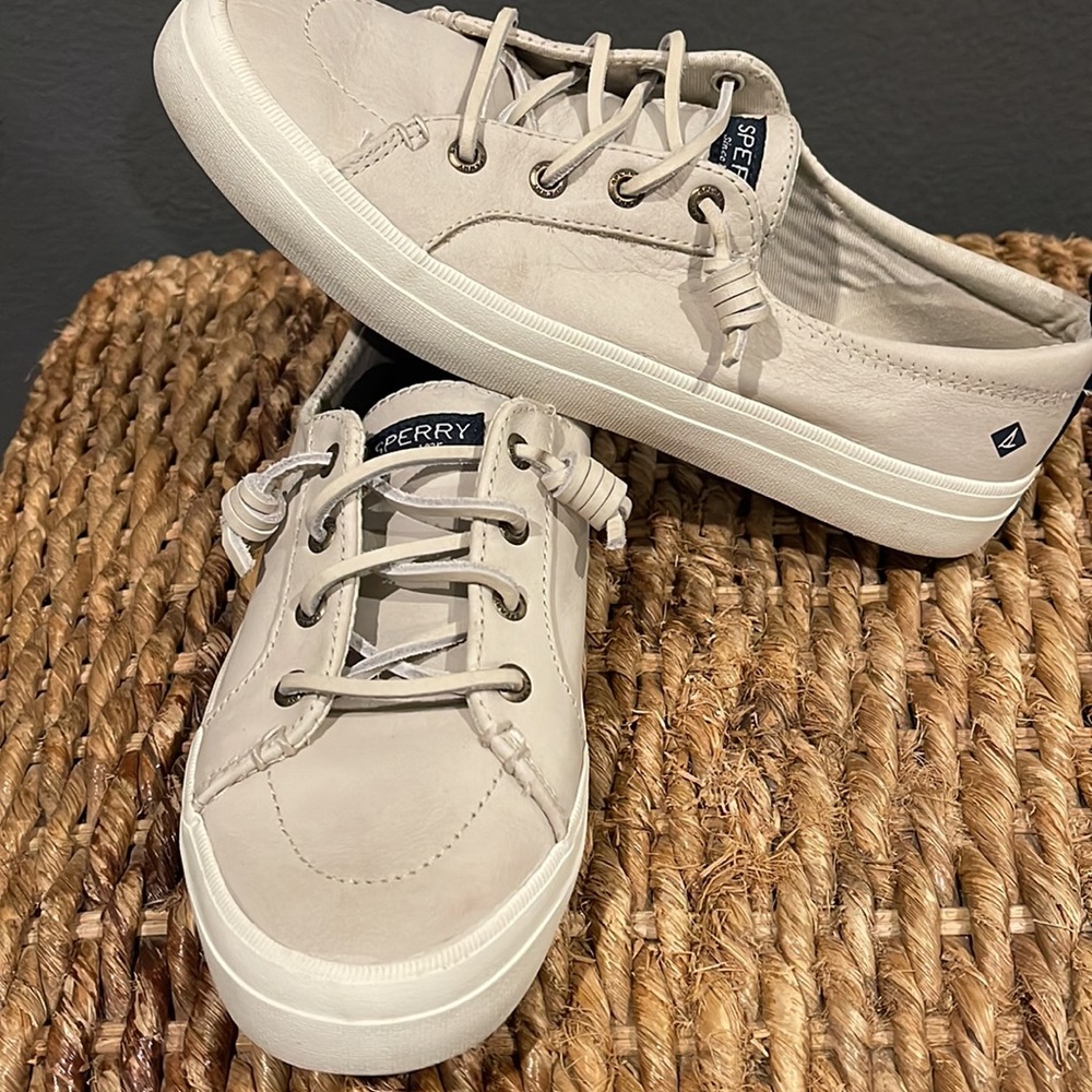 Women’s Sperry Sneakers size 6 1/2 - Picture 4 of 4